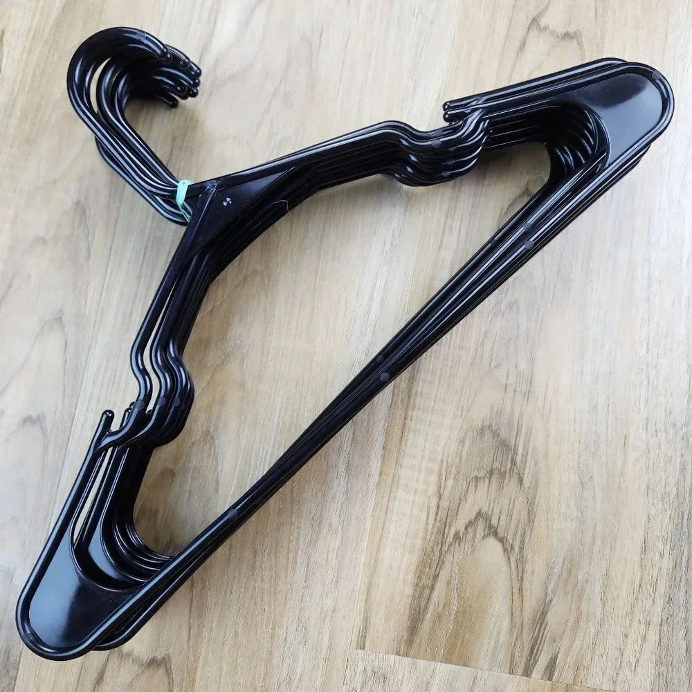 💜Black Pack of 10 Plastic Hangers